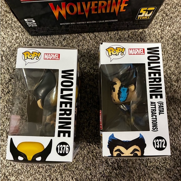 Funko Marvel Collector Corps 5 Piece Wolverine 50th Anniversary Box Medium Shirt - Picture 3 of 9